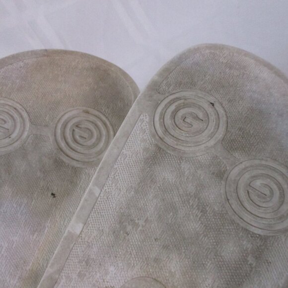 Gucci Pursuit Cutout GG Pool Slides Size 8 - Picture 9 of 9